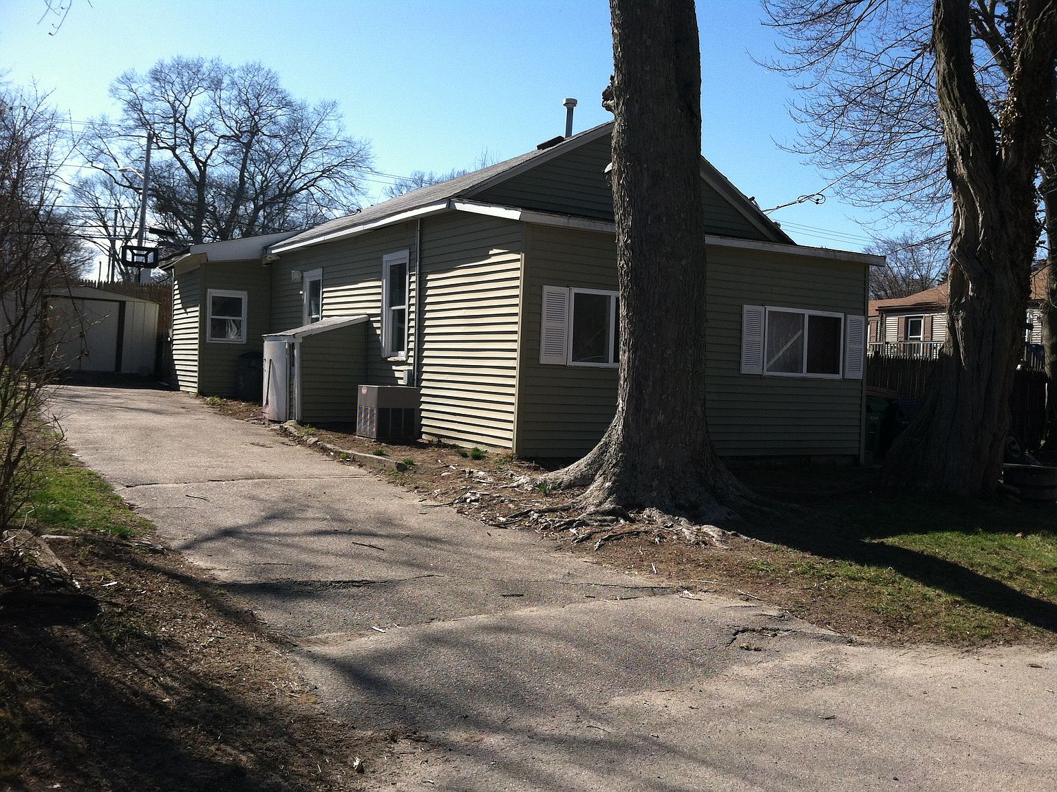 123 Pequot Ave, Warwick, RI 02889 Zillow