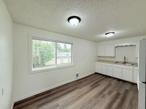 1315 Hickory St #9 — Photo 15