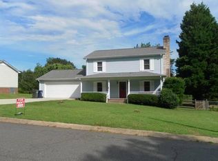 21124 Pine Ridge Dr, Cornelius, NC 28031