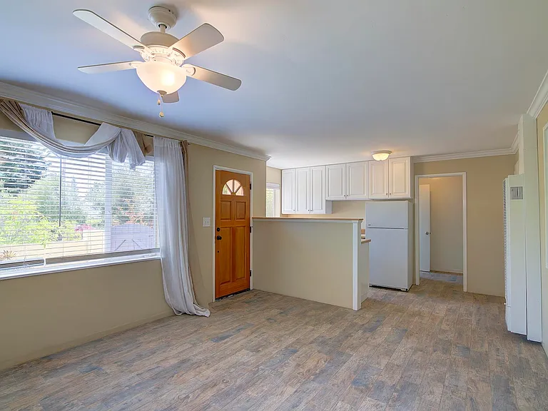 1804 Loma St #A — Photo 5