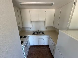 123 E Walnut St APT F, Lodi, CA 95240