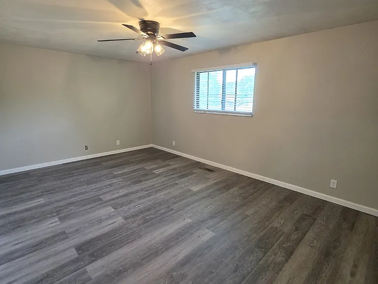 3306 Saratoga Dr — Photo 12
