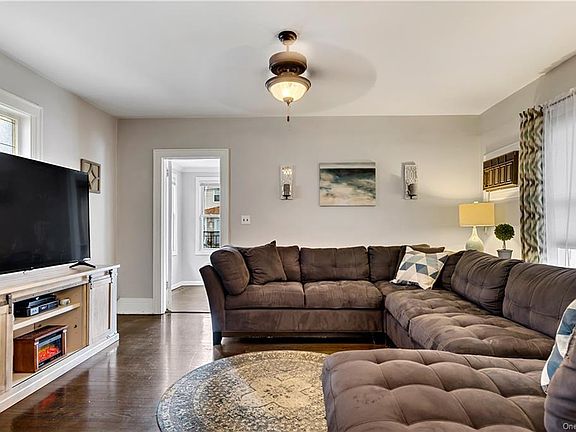 5th image of 3184 Parsifal Pl