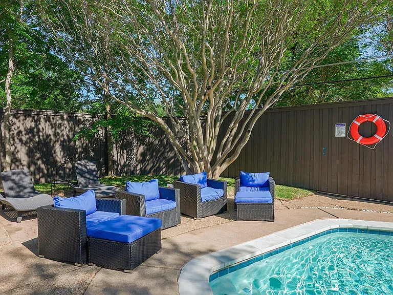 4224 Shady Bend Dr — Photo 49