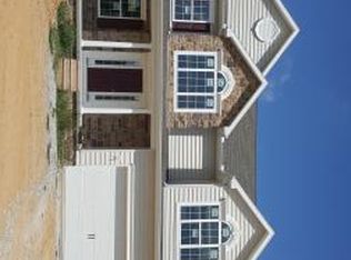 17 Alexander Dr, Hanover, PA 17331