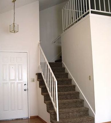 5th image of 1712 Ashley Park Ct