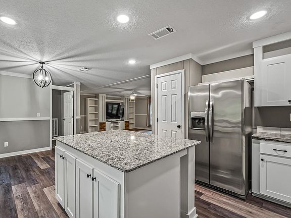 3rd image of 37 Sam Smith Cir
