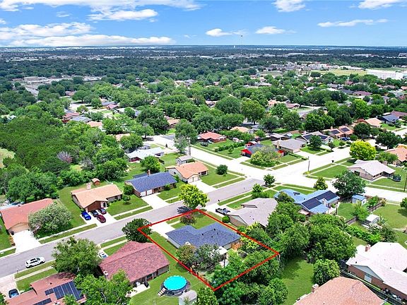 5th image of 1404 Farhills Dr