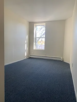 Rented by Velsor Realty | media 11