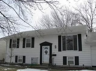 2048 G St, Lorain, OH 44052