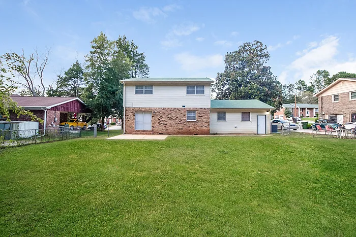 3417 Darlene Cir NW — Photo 8
