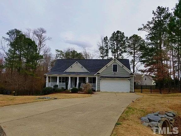 3rd image of 26 Coconut Cir