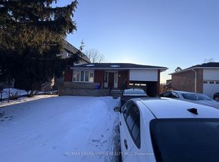 804 Fairview Ave, Pickering, ON L1W1M8