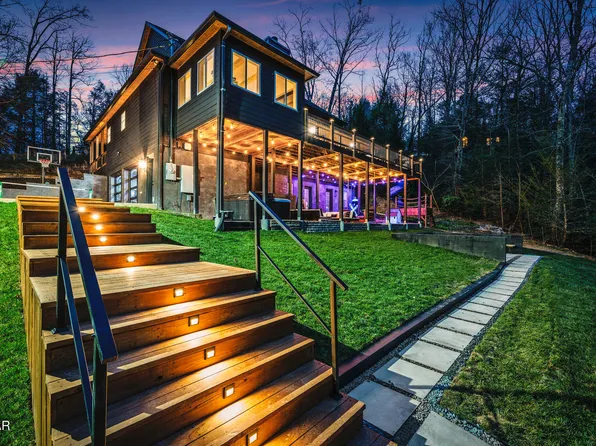 2210 Woodcock Trl, Sevierville, TN 37876