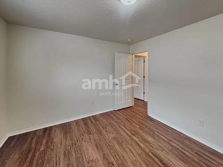 40 N Amanda Dr — Photo 12