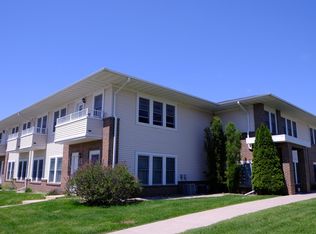 2329 Bristol Dr UNIT 103, Ames, IA 50010