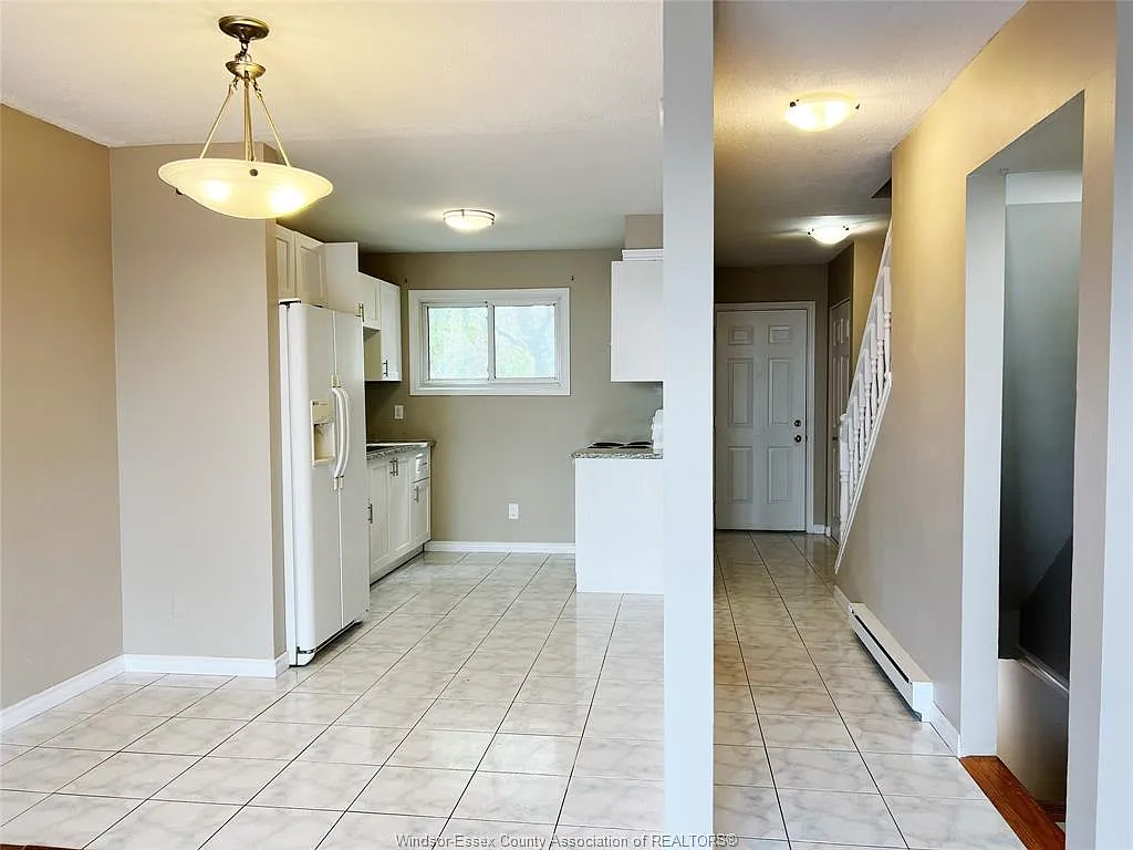 Building Photo - 6322 Thornberry Cres