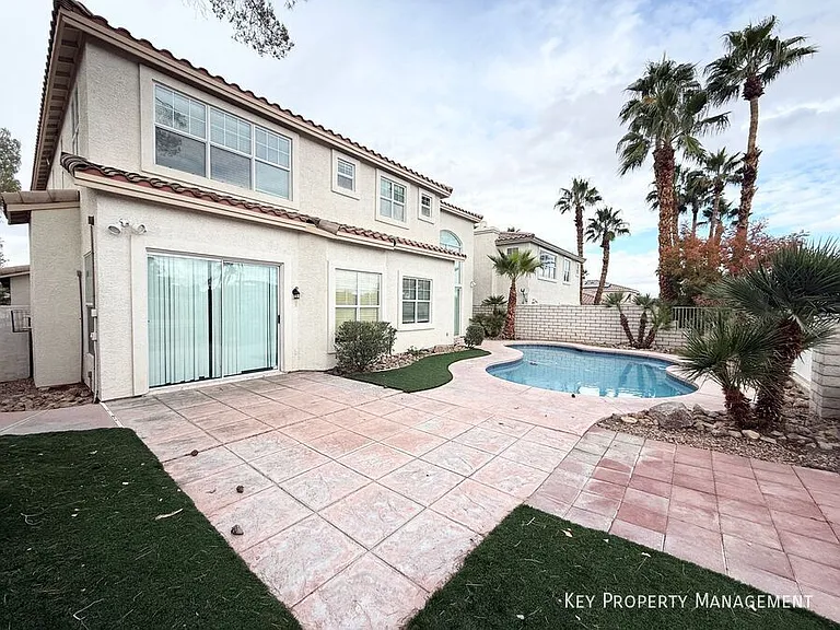 136 Ultra Dr — Photo 17