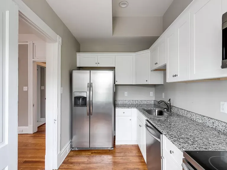 939 W Grace St — Photo 19