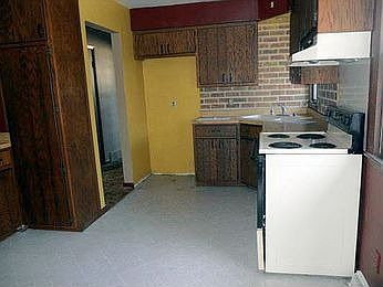 4th image of 60 E Lincoln Ave