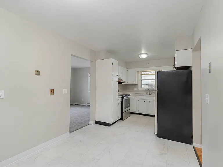 3230 Pasadena Pl — Photo 10
