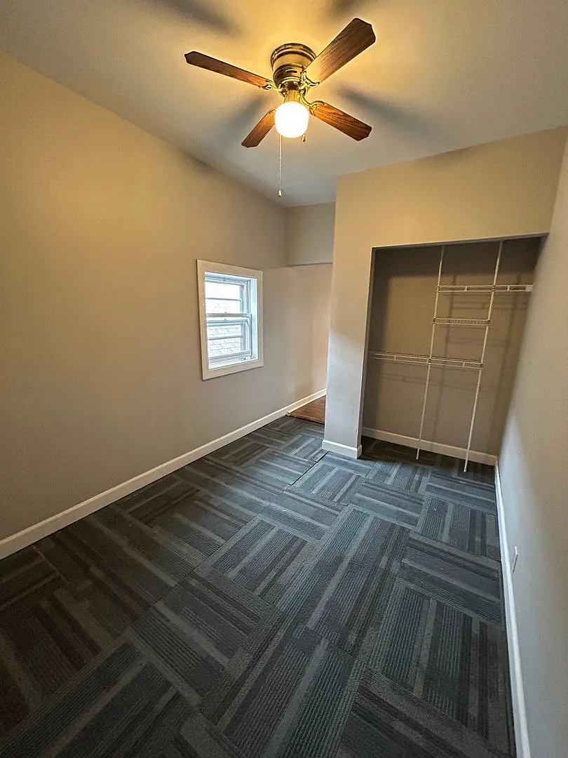Bridgeport 1-Bed & Den / 1-Bath - Private South Facing Deck - — Photo 4