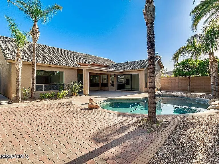 5910 E Woodridge Dr — Photo 19