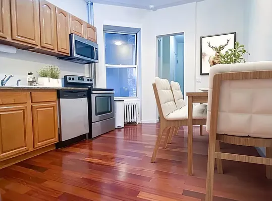 Rented by REAL New York | media 8