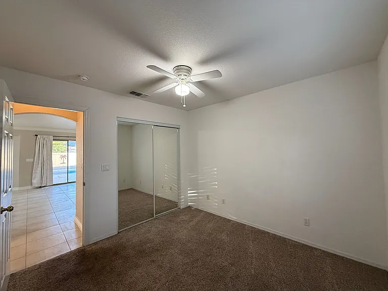 980 Joshua Tree Dr — Photo 12