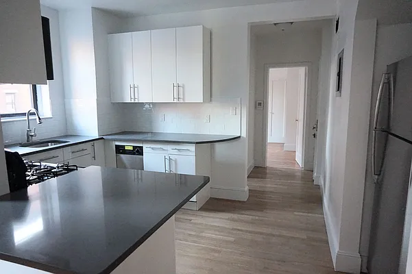 Rented by M.Woods & Associates | media 32