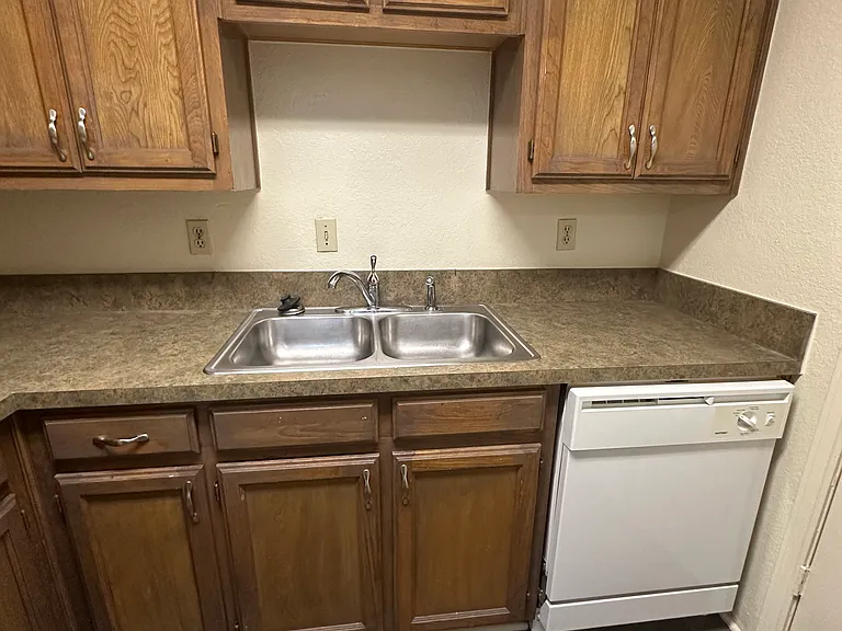 721 Avenue A #6 — Photo 5