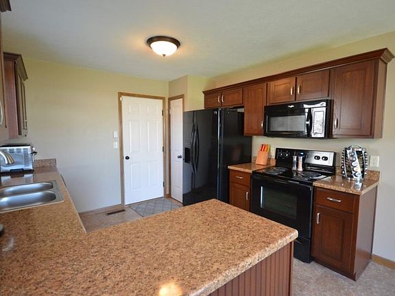 4th image of 1001 Mallard Dr