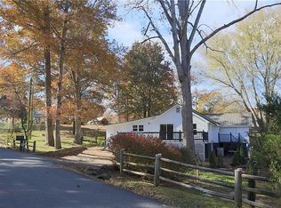 33 Gilstrap Mill Rd, Murrayville, GA 30564