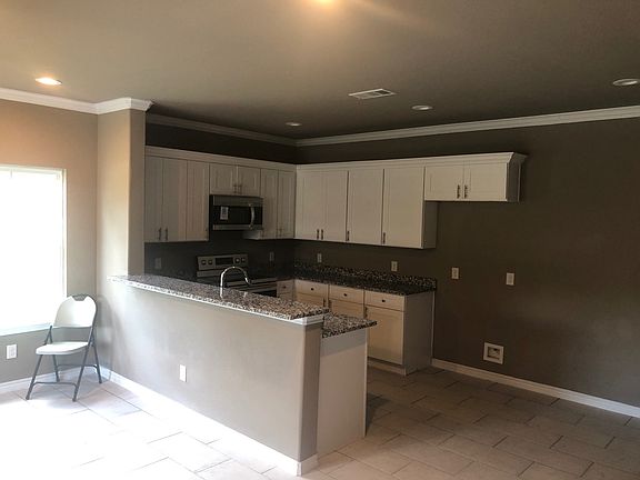 2nd image of 2926 Victorian Forest Dr