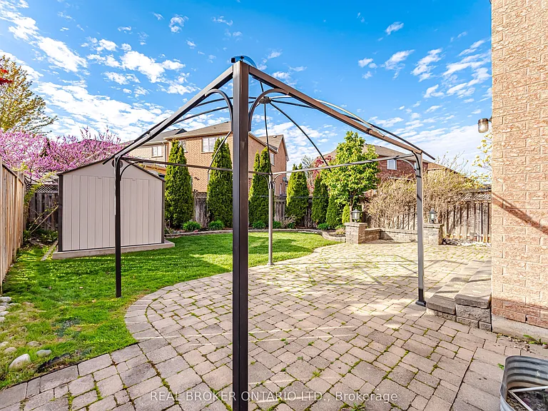 3277 Paul Henderson Dr — Photo 40