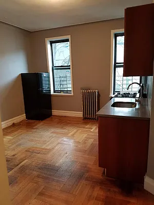 Rented by BRICK & GALO REALTY CORP | media 25