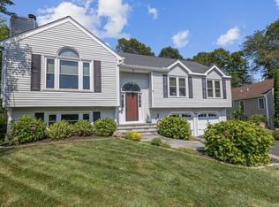44 Ridge Ln, Shelton, CT 06484