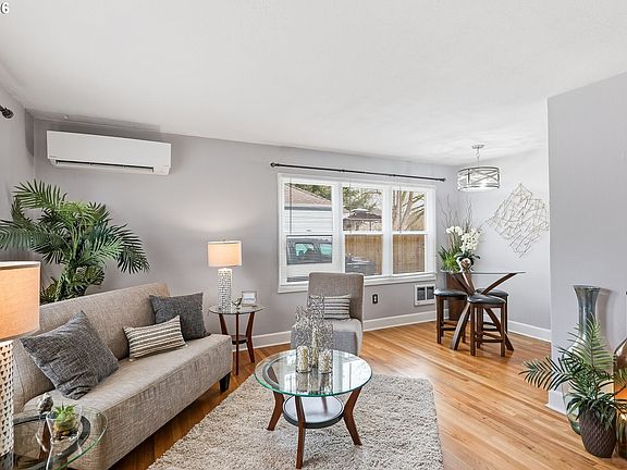 5th image of 1813 Filbert St