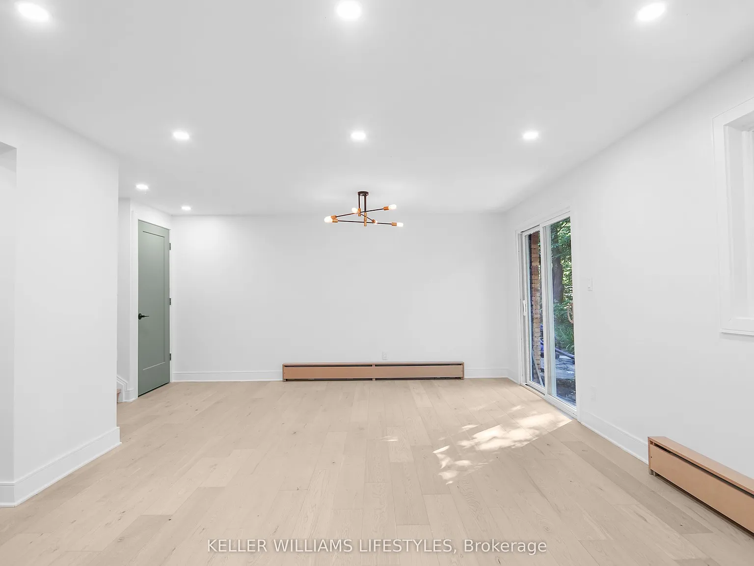 2 bed, $2,000 — Photo 3