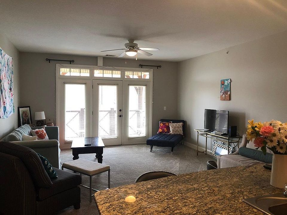 2nd image of 203 Kelly Rd APT 832
