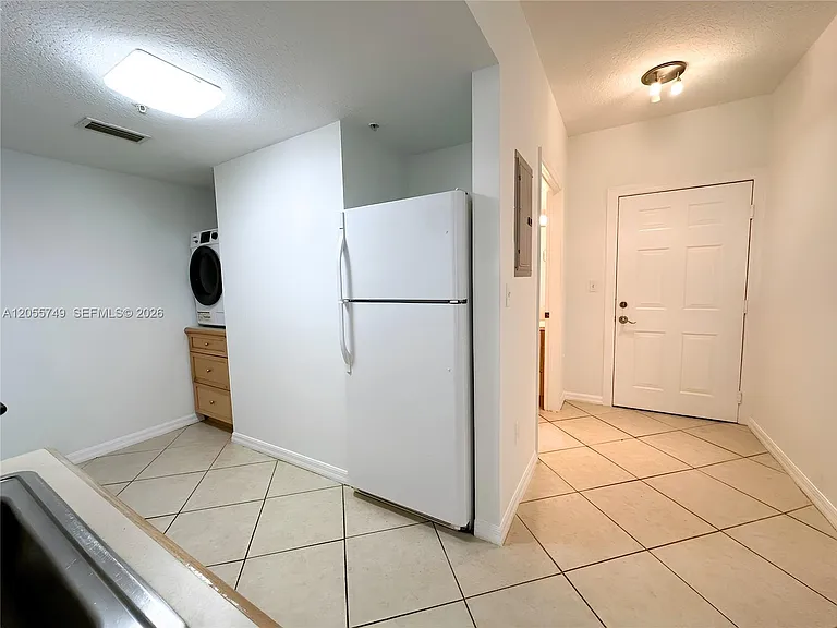 2630 SW 28th St #44 — Photo 5