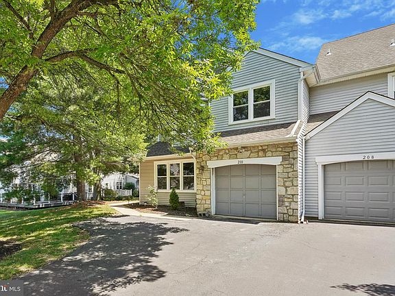 2nd image of 210 Polo Dr