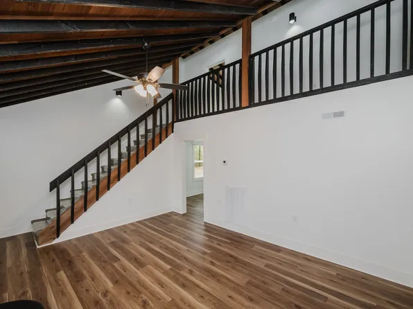 (undisclosed Address), Hayden, AL 35079