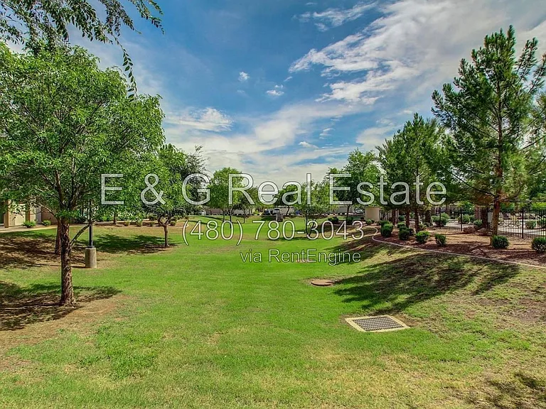 3642 E Horace Dr — Photo 27