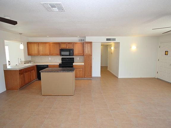 5th image of 2485 Cielo Dr