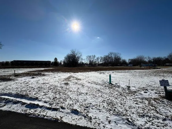 11 Blue Bird Pie Rd, Mitchell, IN 47446