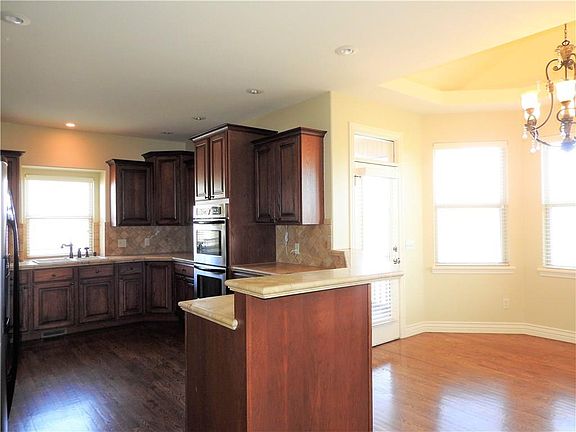 5th image of 3708 NW Creekstone Blvd