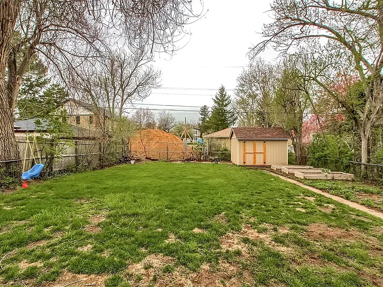 769 Poplar St — Photo 30