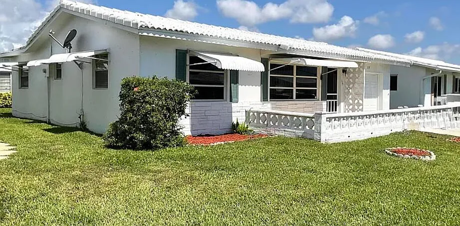 119 SW 10th Ct