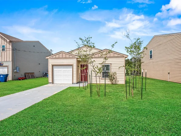 2537 18th St, Hempstead, TX 77445